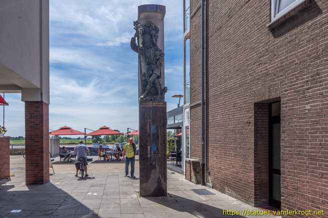 Emmerich am Rhein /  Christophorus