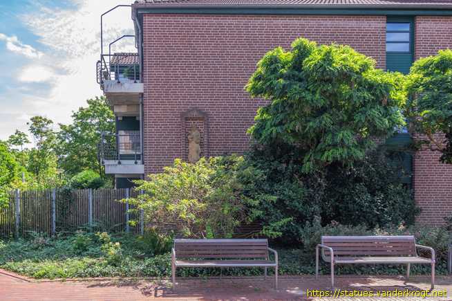 Emmerich am Rhein /  Maria mit Kind