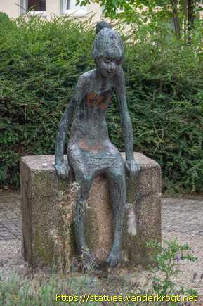 Gladbeck /  Das Sitzende Mädchen