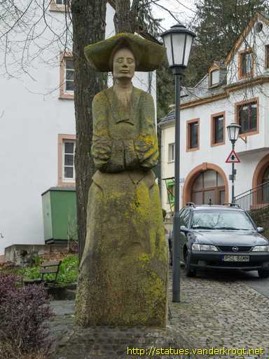 Schönecken /  Denkmal für die Vinzentinerinnen