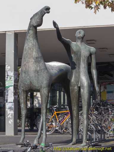 Mainz /  Mann mit Pferd