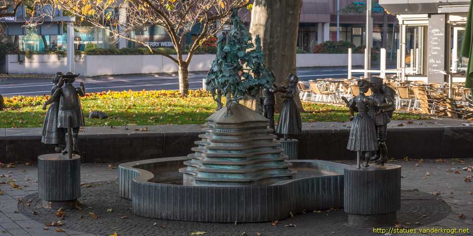 Koblenz /  Figurenbrunnen oder Weinbergsbrunnen