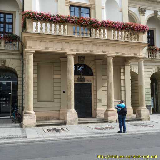 Magdeburg /  Bronzetür am Rathaus Magdeburg