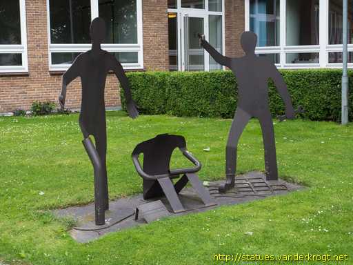 Lübeck /  Jugendliche gemeinsam gegen Jugendarbeitslosigkeit