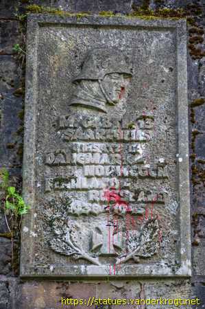Saarlouis /  Denkmal MG-Bataillon 13