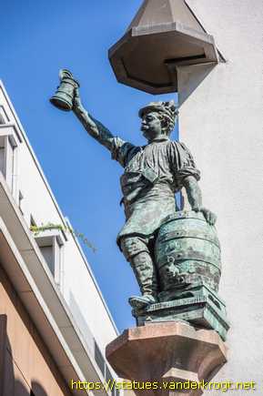 Leipzig /  Küfer-Figur