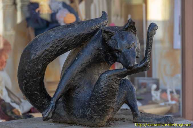 Arnstadt /  Sitzender Fuchs