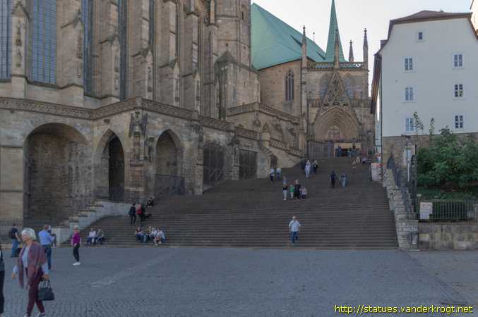 Erfurt /  Heiligenstatuen an der Hohen Domkirche St. Marien