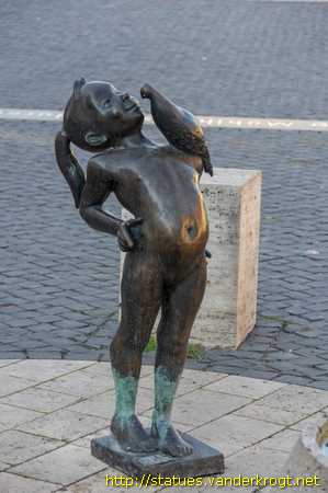 Mühlhausen /  Mädchen mit Taube