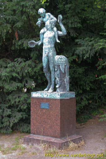 København /  Satyr med Bacchusbarn