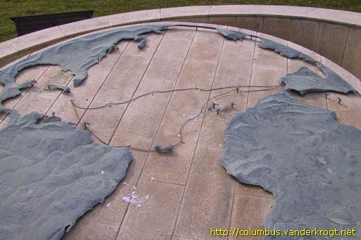 Sanlúcar de Barrameda /  Monumento a la tercera travesía