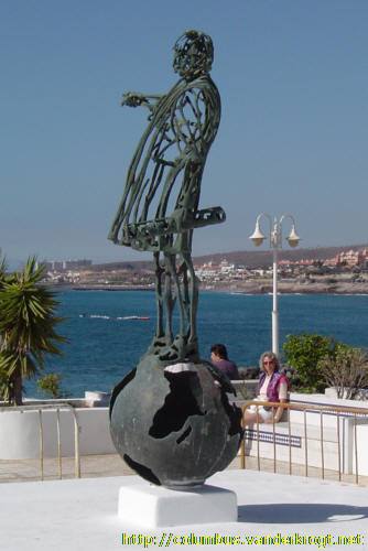 Playa de las Americas /  Cristóbal Colón
