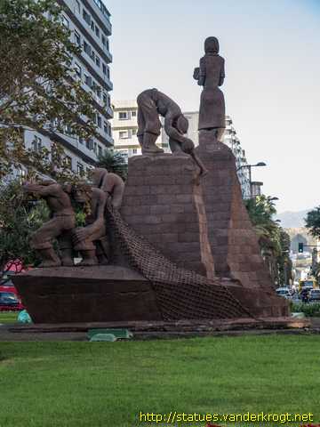 Las Palmas de Gran Canaria /  Monumento Actividades Primitivas Canarias