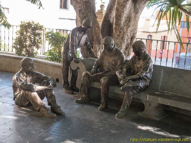 Agüimes /  Tertulia en la Alameda