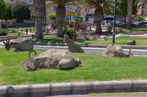Puerto del Rosario /  Las cabras chistosas