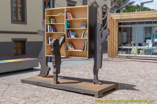 Puerto del Rosario /  Yo tambien Leo