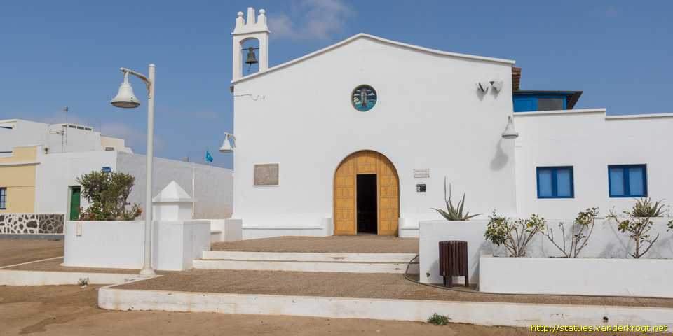 Caleta de Sebo (La Graciosa) /  Virgen del Mar