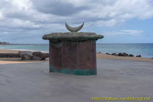 Puerto del Carmen /  Ballena de buceo (?)