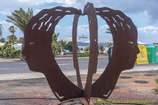 Puerto del Carmen /  Conexion