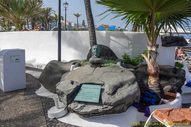 Puerto de la Cruz /  César Manrique