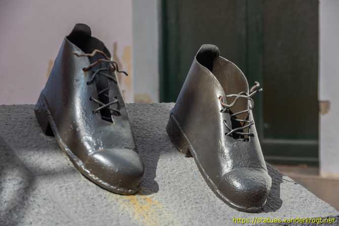 San Juan de la Rambla /  Monumento a los Zapateros