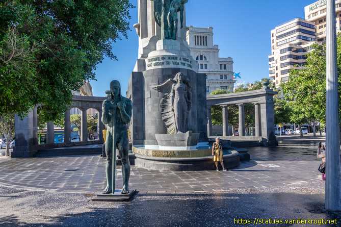 Santa Cruz de Tenerife /  Monumento a los Caídos