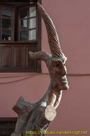 Puerto de la Cruz /  Homenaje a Néstor