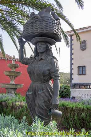 La Esperanza /  La Lechera