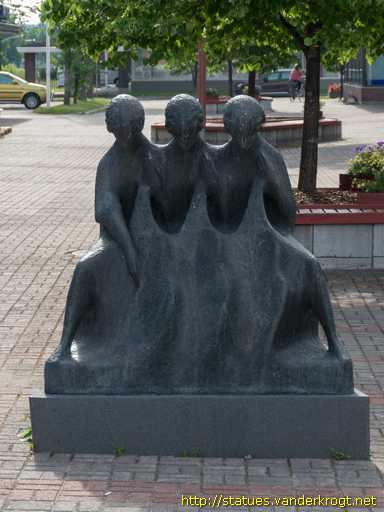 Vääksy /  Rytmi - Yhteistoimin-patsas