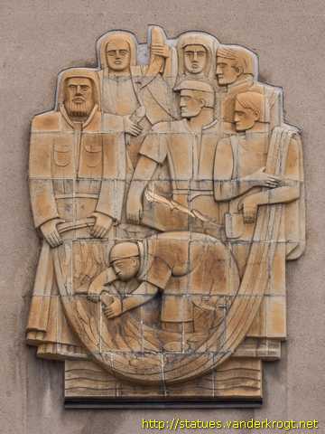 Helsinki /  Pietarin kalansaalis
