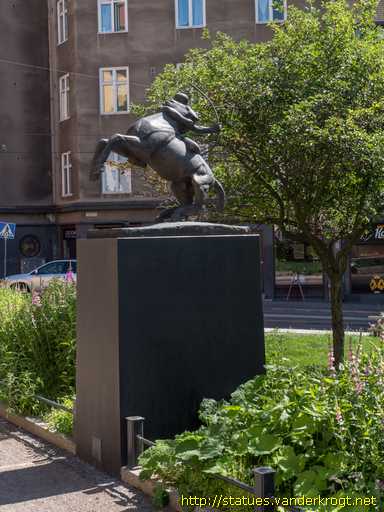 Helsinki /  Arcum Tendit Apollo