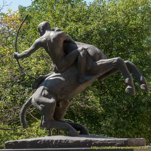 Helsinki /  Arcum Tendit Apollo
