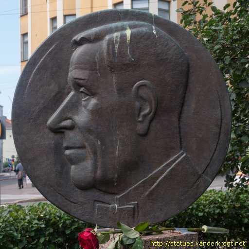 Helsinki /  Georg Malmstén muistomerkki