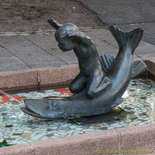 Helsinki /  Kala ja poika