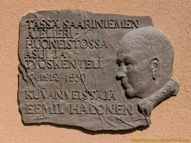 Helsinki /  Emil Halosen ateljeen muistoreliefi