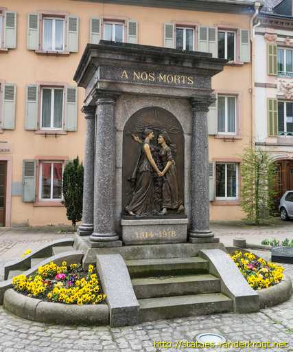 Sainte-Marie-aux-Mines /  Monument aux morts