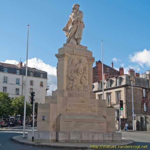 Clermont-Ferrand /  Monument aux morts de 1914-18