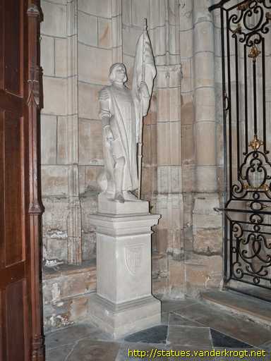 Sens /  Jeanne d'Arc à l'étendard
