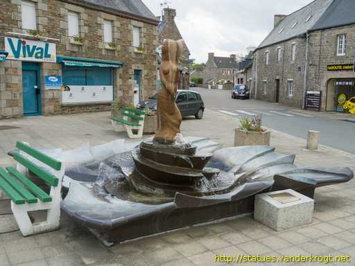 Ploumilliau /  La fontaine de la Tronkolaine