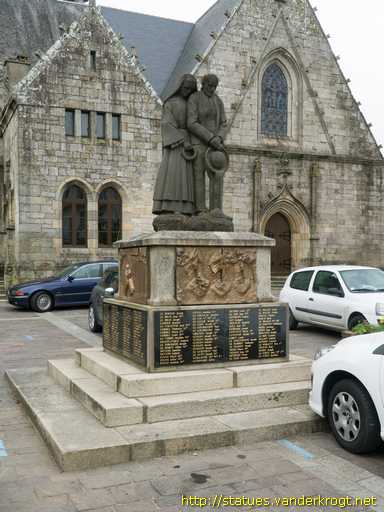Baud /  Monument aux morts de 1914-18