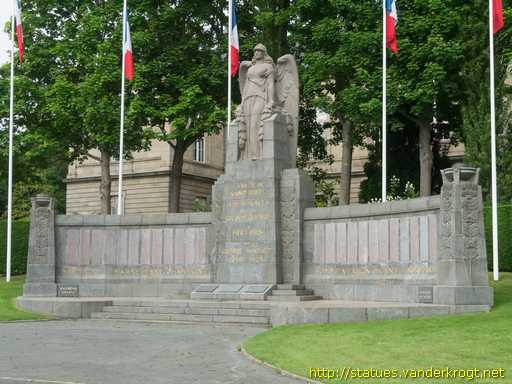 Saint-Brieuc /  Monument aux morts de 1914-18