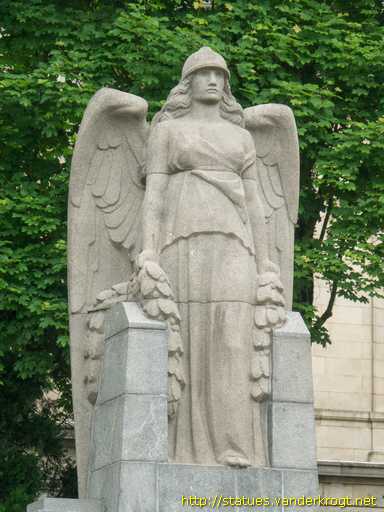 Saint-Brieuc /  Monument aux morts de 1914-18