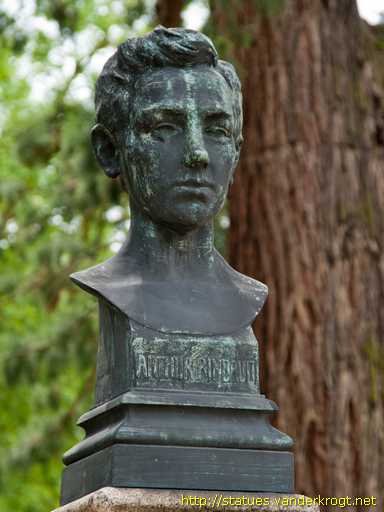 Charleville-Mézières /  Jean-Arthur Rimbaud