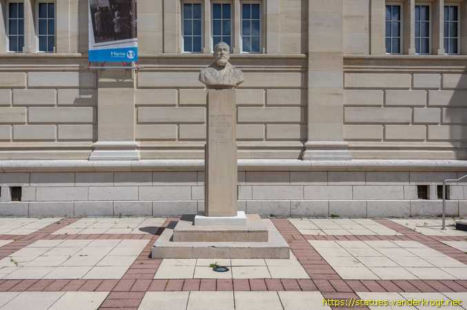 Châlons-en-Champagne /  Léon Bourgeois