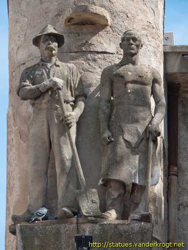 Saint-Amand-Montrond /  Le paysan et le forgeron