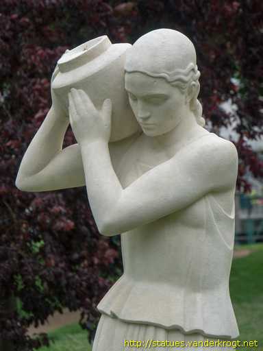 Barentin /  La porteuse d'eau