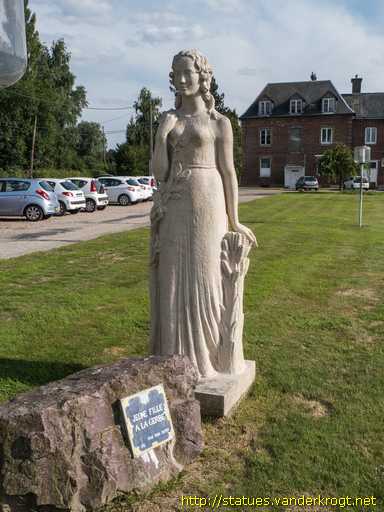 Barentin /  Jeune fille à la gerbe