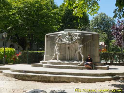 Paris /  Monument aux volontaires américains