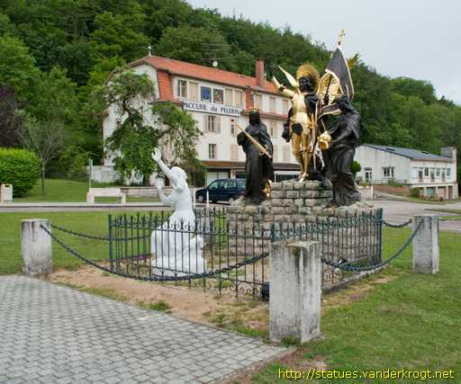 Domrémy-la-Pucelle /  Jeanne d'Arc écoutant ses voix