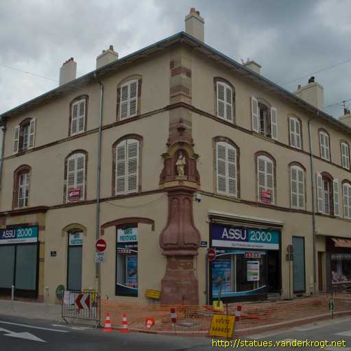 Lunéville /  La Vierge à l'enfant